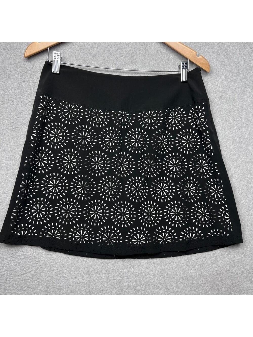 Krimson Klover Womens Black Floral Laser Cut Athletic Skort Hiking Golf Gym M